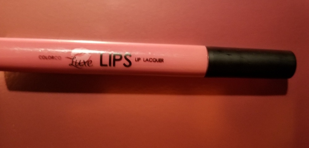 Mauve LUXE LIPS LACQUER